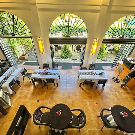 Fernando'S Hotel Sorsogon Экстерьер фото