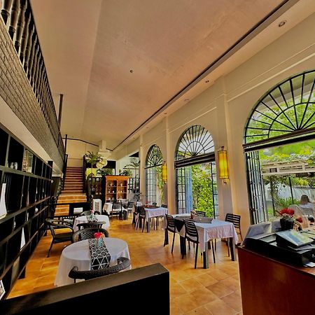 Fernando'S Hotel Sorsogon Экстерьер фото
