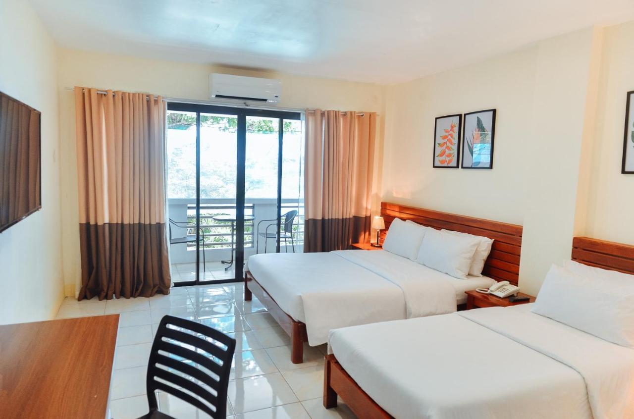 Fernando'S Hotel Sorsogon Экстерьер фото