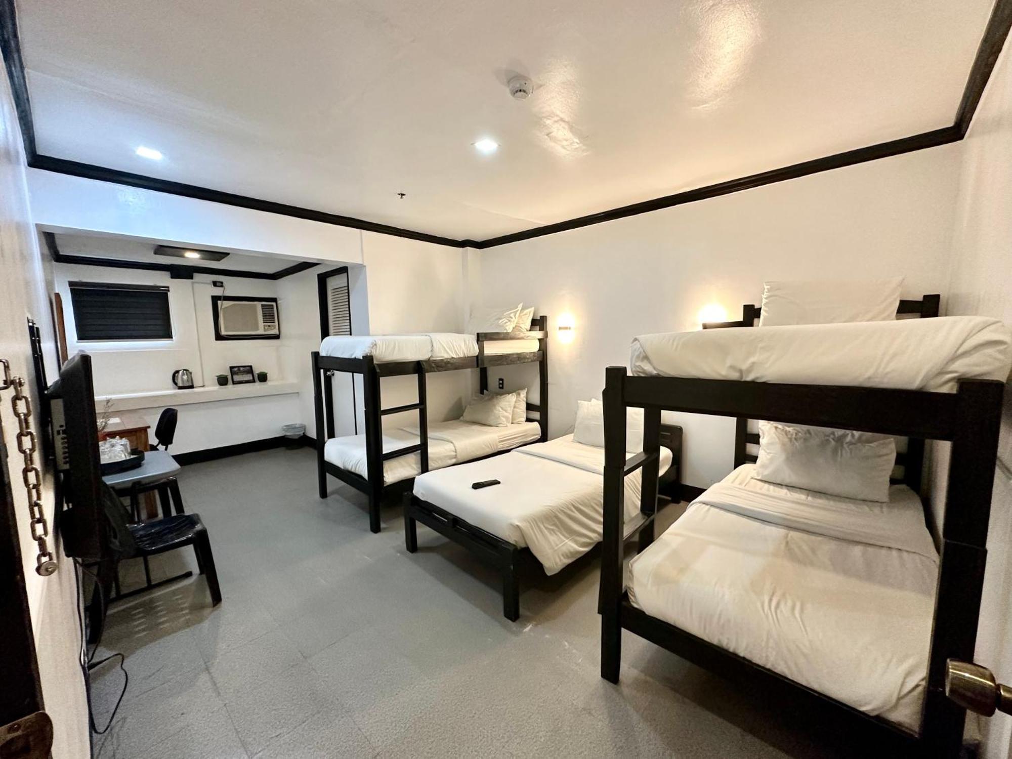 Fernando'S Hotel Sorsogon Экстерьер фото