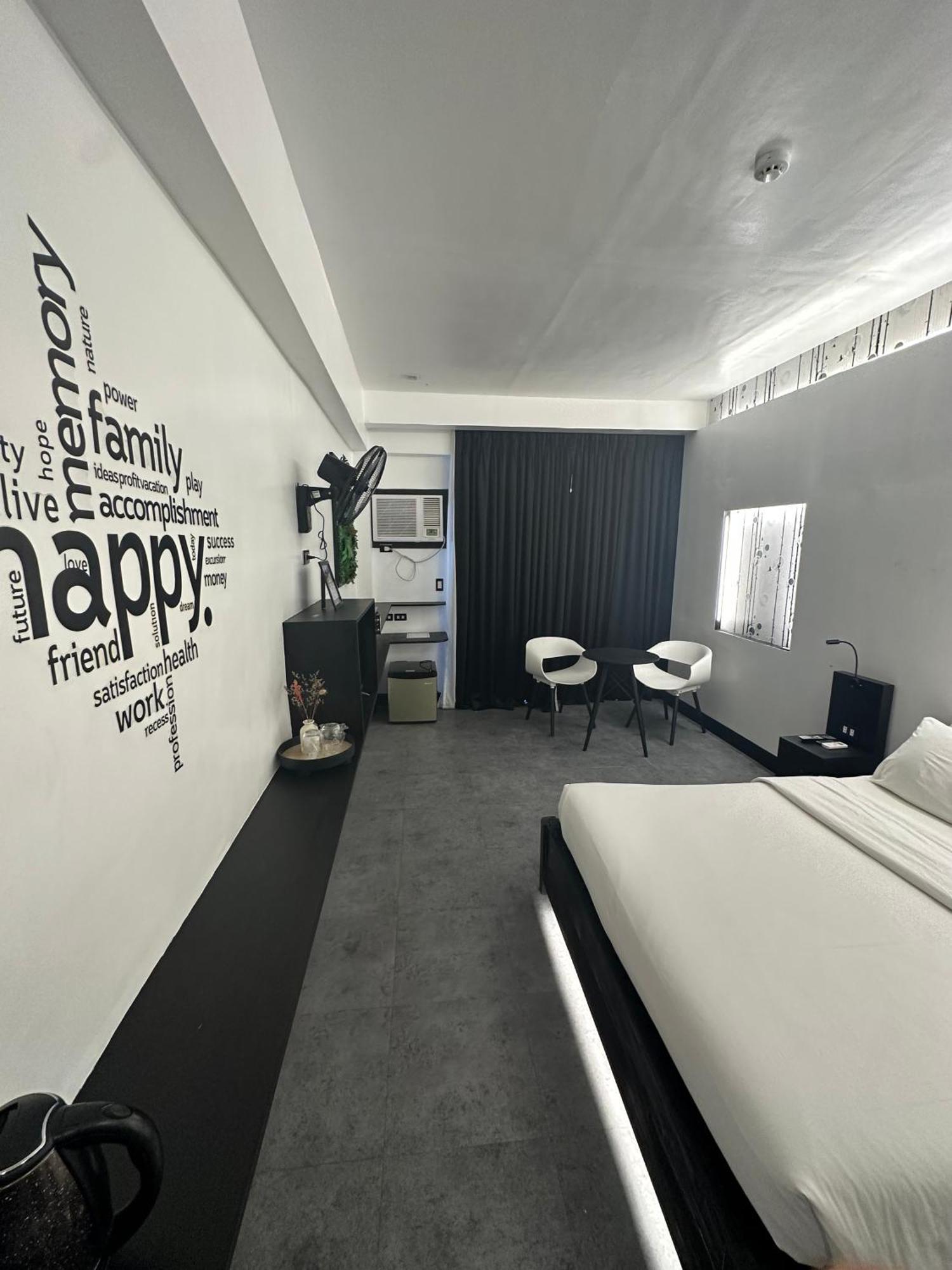 Fernando'S Hotel Sorsogon Экстерьер фото