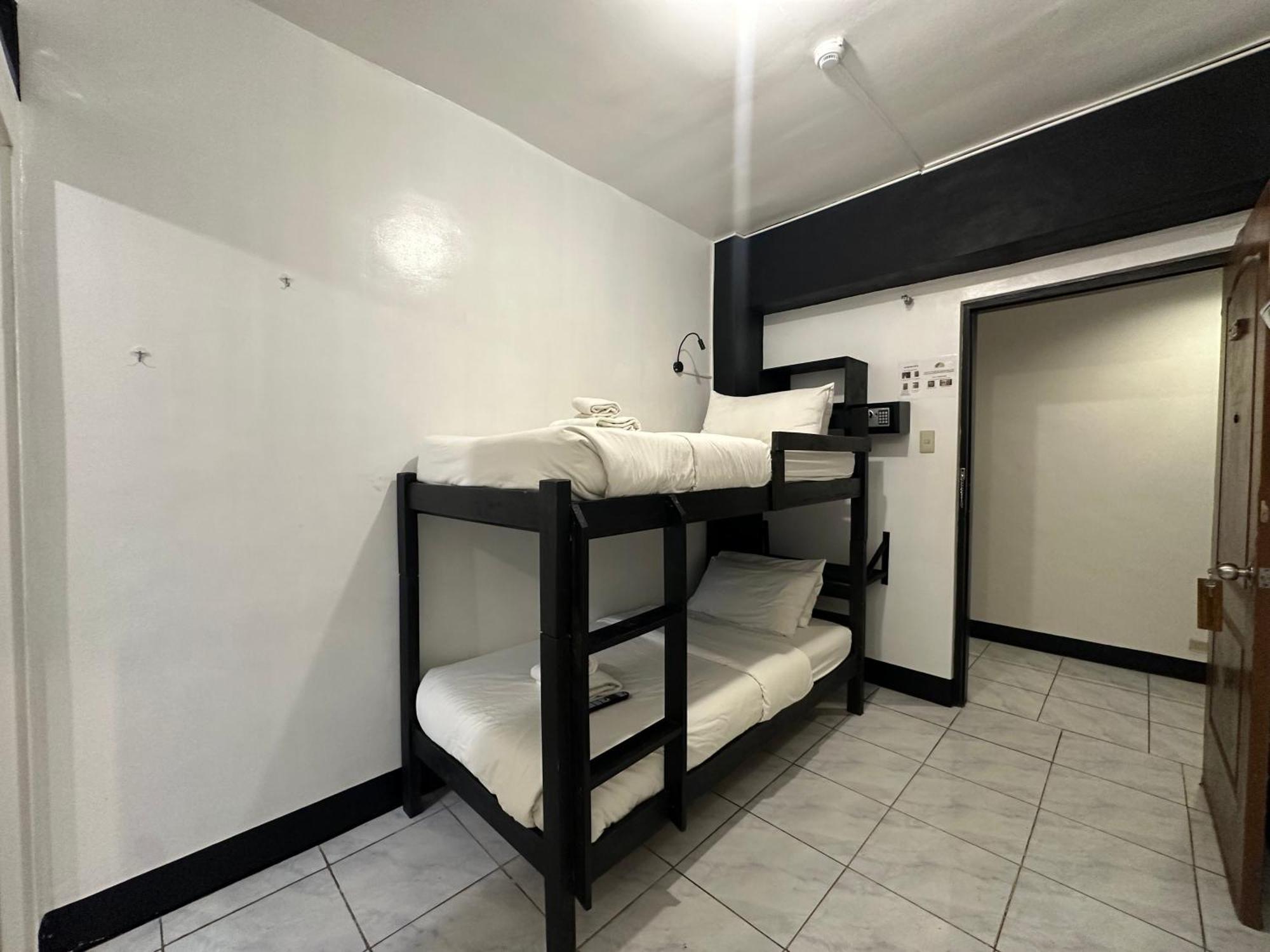 Fernando'S Hotel Sorsogon Экстерьер фото