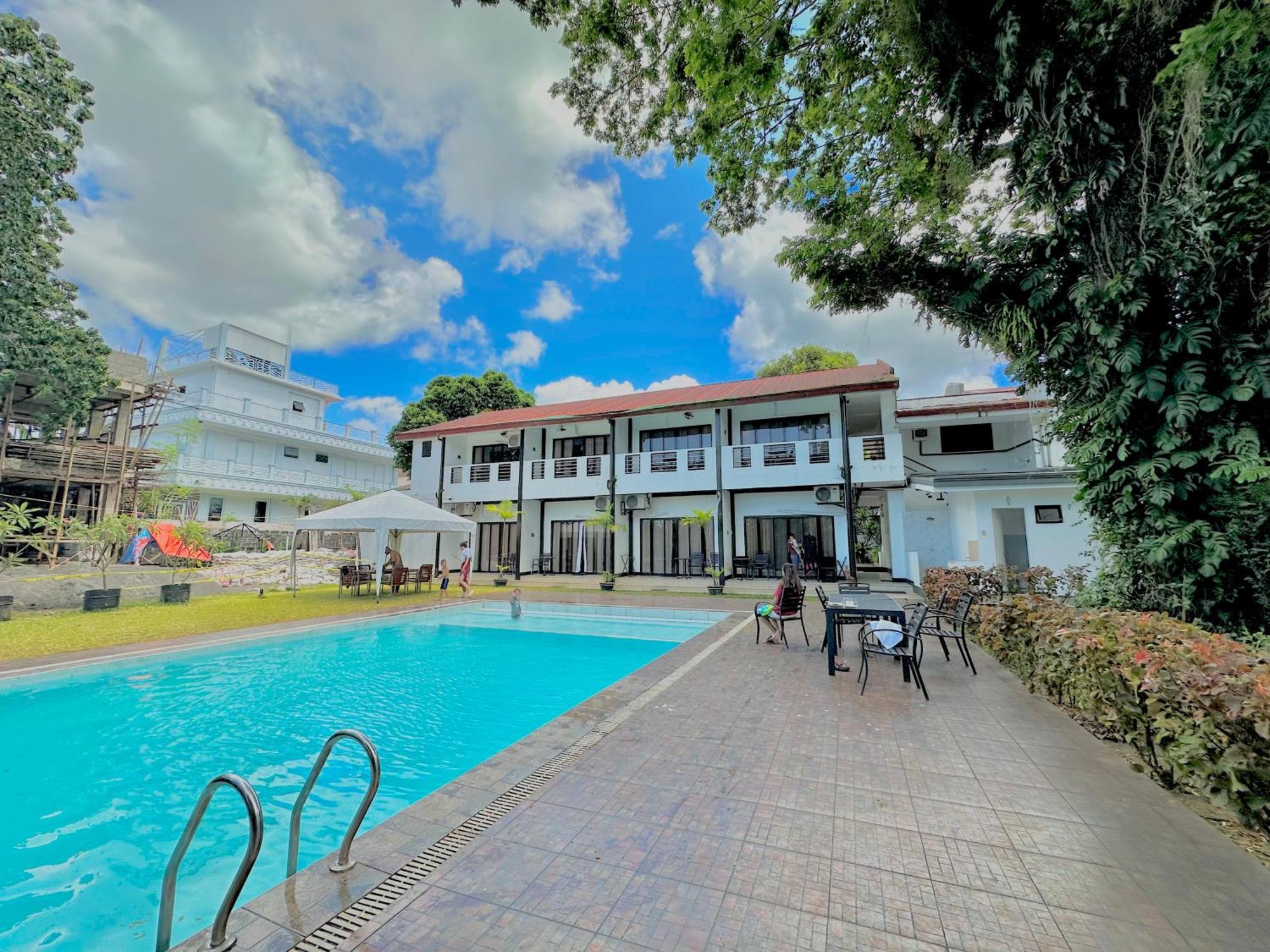 Fernando'S Hotel Sorsogon Экстерьер фото