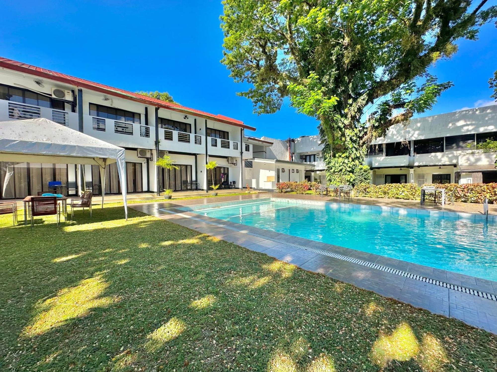 Fernando'S Hotel Sorsogon Экстерьер фото